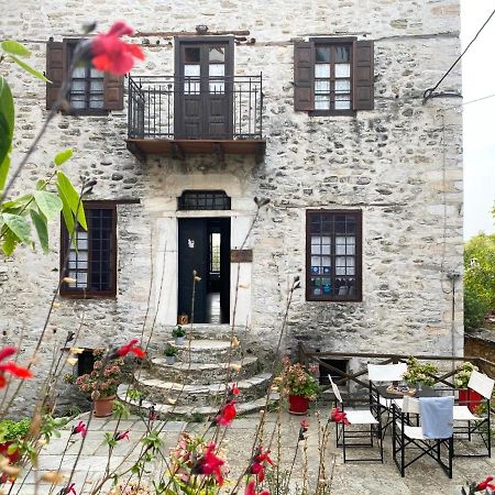 Alatinos Hotel Pinakátai Екстериор снимка