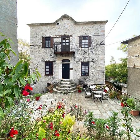 Alatinos Hotel Pinakátai Екстериор снимка