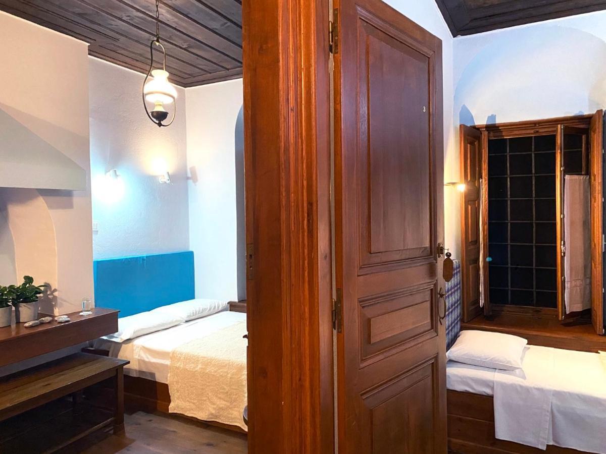 Alatinos Hotel Pinakátai Екстериор снимка