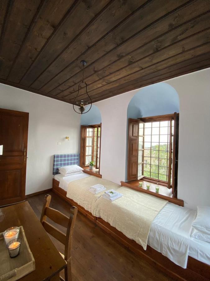 Alatinos Hotel Pinakátai Екстериор снимка