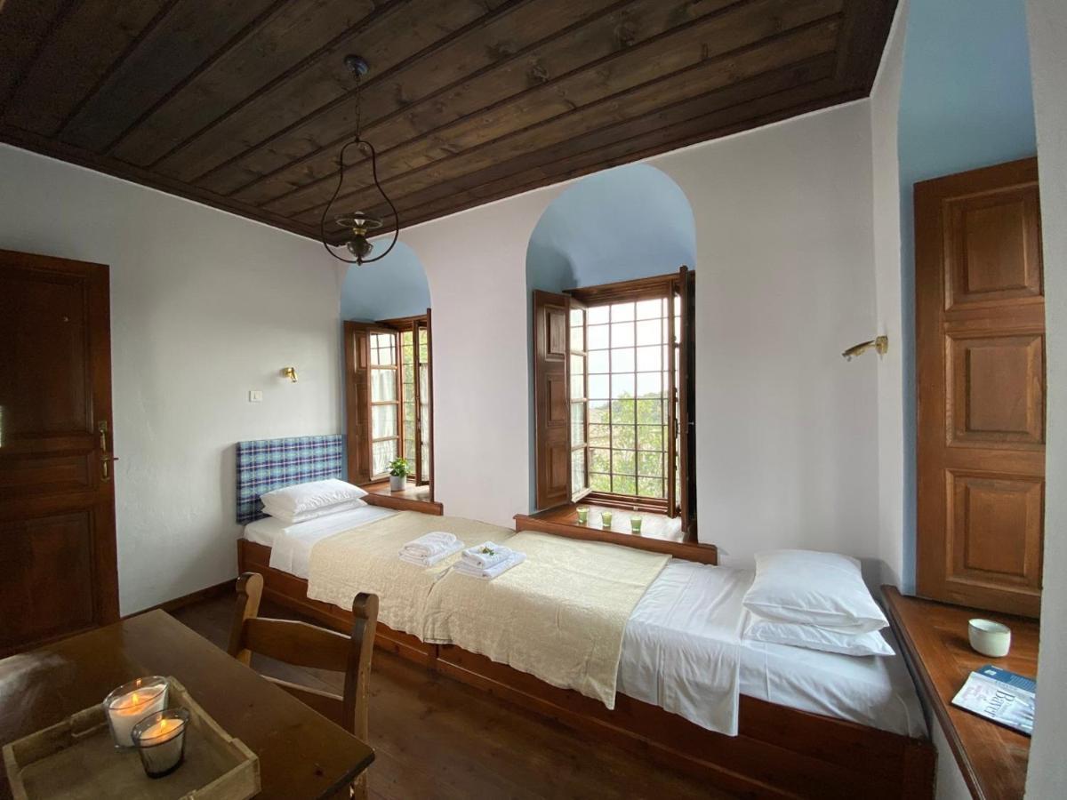 Alatinos Hotel Pinakátai Екстериор снимка