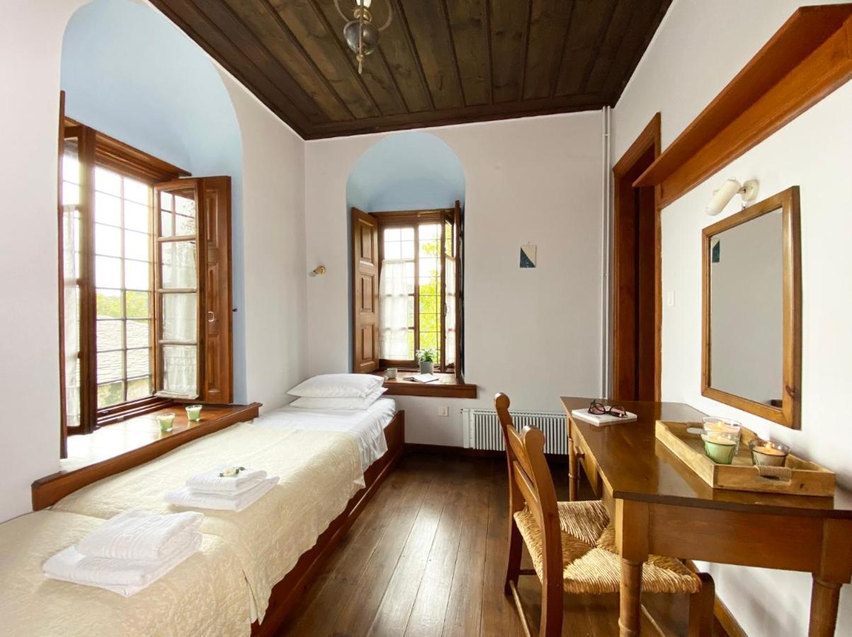 Alatinos Hotel Pinakátai Екстериор снимка